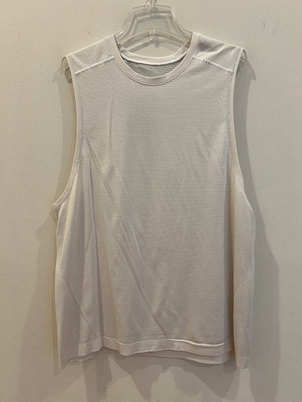 Lululemon Metal Vent Tech Tank Top Mens XL Extra Large Light Ivory Muscle Gym